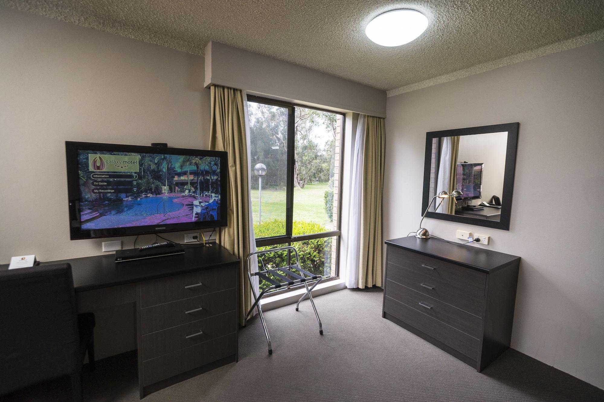 The Galaxy Motel กอสเฟิร์ด ภายนอก รูปภาพ