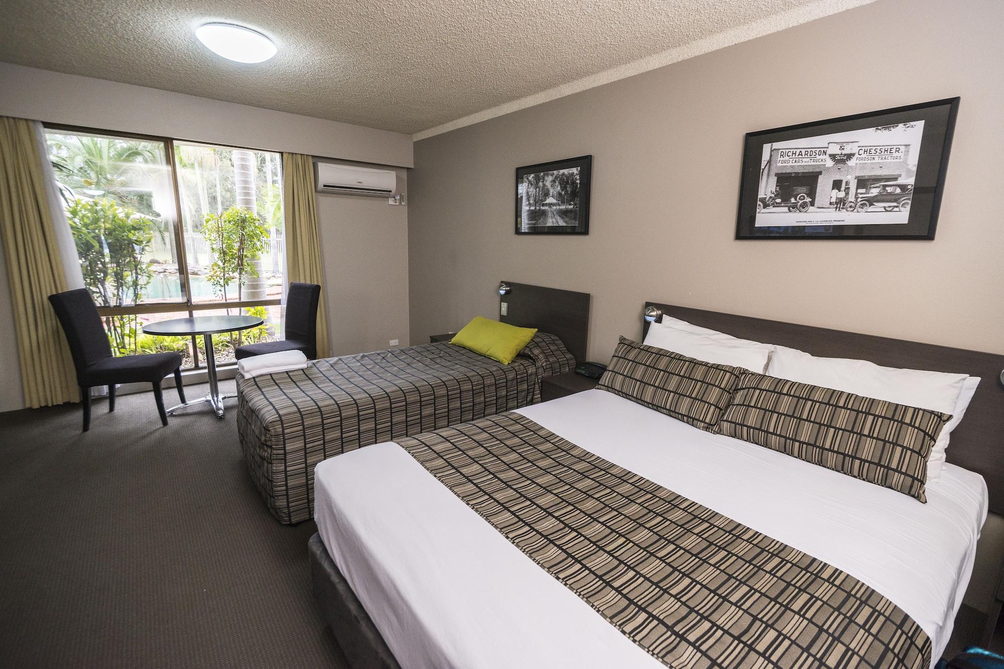 The Galaxy Motel กอสเฟิร์ด ภายนอก รูปภาพ